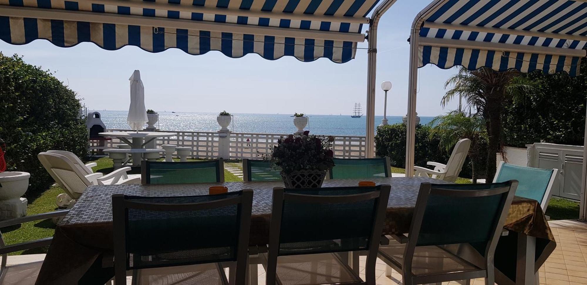 Casa Isa Villa Nettuno Rum bild