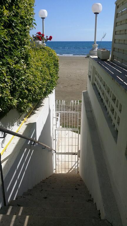 Casa Isa Villa Nettuno Exteriör bild